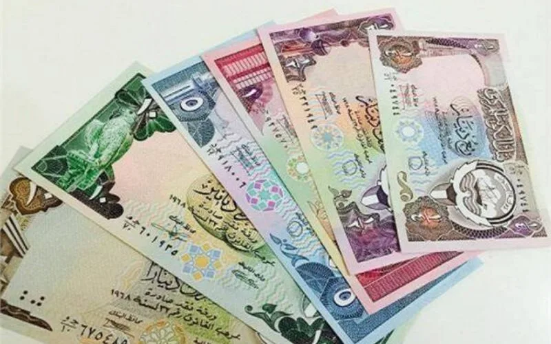 سعر الدينار الكويتي في السوق السوداء الأحد 18/ 2/ 2024 خلال تعاملات اليوم