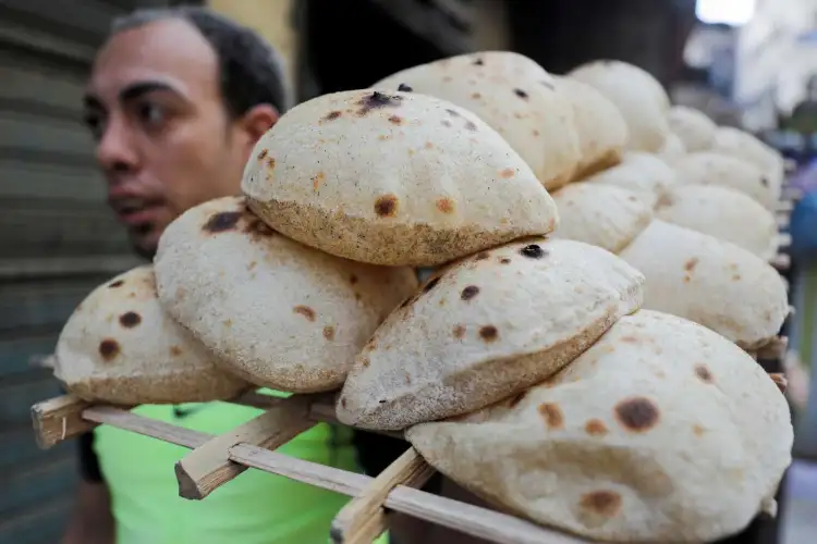 سعر رغيف الخبز المدعم بعد ارتفاع اسعار البنزين