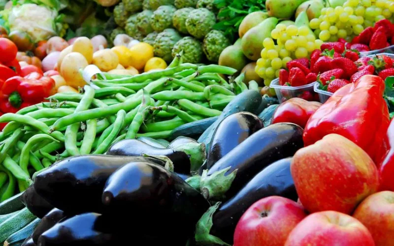 أسعار الخضروات والفاكهة اليوم الاربعاء 10 أبريل 2024 في الأسواق للمستهلك