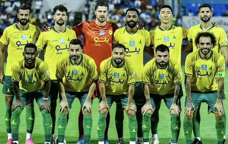 موعد مباراة الخليج ضد الأهلي في الدوري السعودي والقنوات الناقلة